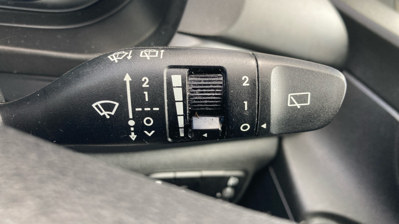 Hyundai i20 1.0T GDi 48V MHD SE Connect 5dr DCT Petrol Hatchback